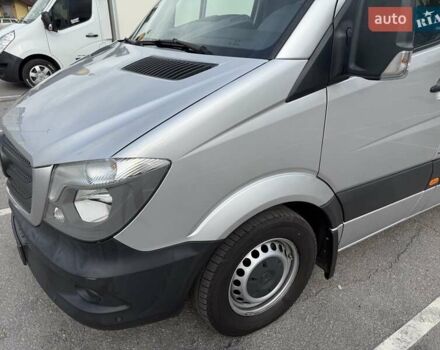 Серый Мерседес Sprinter, объемом двигателя 2.14 л и пробегом 43 тыс. км за 46000 $, фото 4 на Automoto.ua