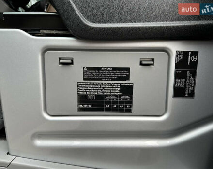 Серый Мерседес Sprinter, объемом двигателя 2.2 л и пробегом 113 тыс. км за 48000 $, фото 12 на Automoto.ua