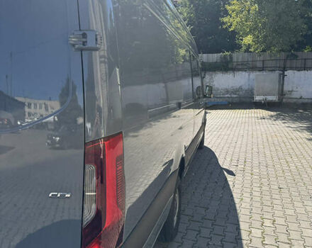 Серый Мерседес Sprinter, объемом двигателя 0 л и пробегом 450 тыс. км за 35106 $, фото 3 на Automoto.ua