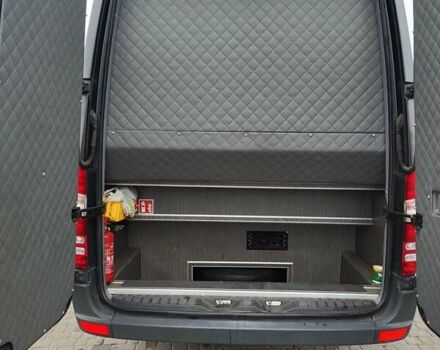 Серый Мерседес Sprinter, объемом двигателя 2.99 л и пробегом 206 тыс. км за 65000 $, фото 5 на Automoto.ua
