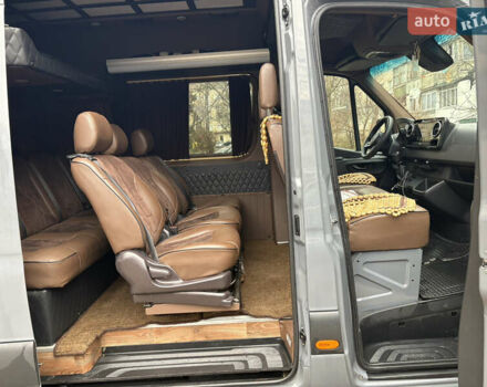 Серый Мерседес Sprinter, объемом двигателя 0 л и пробегом 450 тыс. км за 35106 $, фото 8 на Automoto.ua