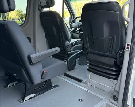 Серый Мерседес Sprinter, объемом двигателя 2.14 л и пробегом 7 тыс. км за 46000 $, фото 8 на Automoto.ua