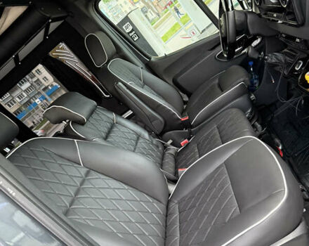 Серый Мерседес Sprinter, объемом двигателя 2.99 л и пробегом 250 тыс. км за 76880 $, фото 6 на Automoto.ua