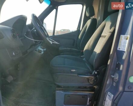 Серый Мерседес Sprinter, объемом двигателя 3 л и пробегом 129 тыс. км за 10000 $, фото 6 на Automoto.ua