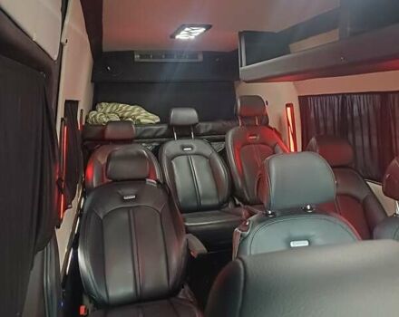 Серый Мерседес Sprinter, объемом двигателя 2.99 л и пробегом 120 тыс. км за 39700 $, фото 5 на Automoto.ua