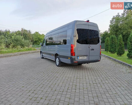 Серый Мерседес Sprinter, объемом двигателя 2.14 л и пробегом 622 тыс. км за 34399 $, фото 3 на Automoto.ua