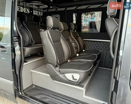 Серый Мерседес Sprinter, объемом двигателя 2.99 л и пробегом 250 тыс. км за 76880 $, фото 5 на Automoto.ua