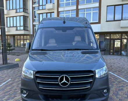 Серый Мерседес Sprinter, объемом двигателя 2.1 л и пробегом 270 тыс. км за 78000 $, фото 1 на Automoto.ua