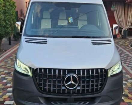 Серый Мерседес Sprinter, объемом двигателя 2.1 л и пробегом 237 тыс. км за 41500 $, фото 2 на Automoto.ua