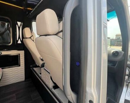 Серый Мерседес Sprinter, объемом двигателя 2.14 л и пробегом 190 тыс. км за 50000 $, фото 19 на Automoto.ua