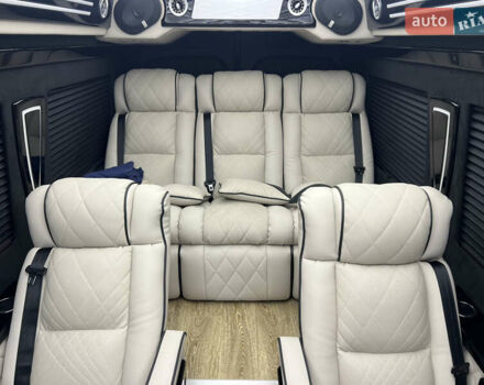 Серый Мерседес Sprinter, объемом двигателя 2.14 л и пробегом 299 тыс. км за 64999 $, фото 10 на Automoto.ua