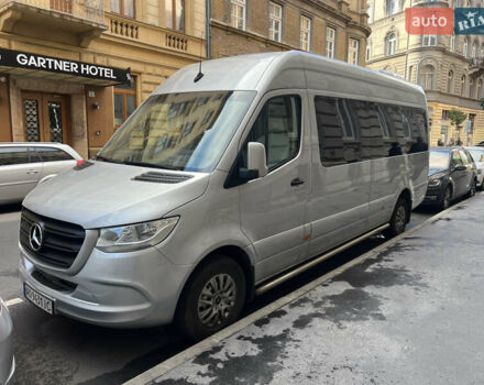 Серый Мерседес Sprinter, объемом двигателя 2.14 л и пробегом 299 тыс. км за 64999 $, фото 1 на Automoto.ua