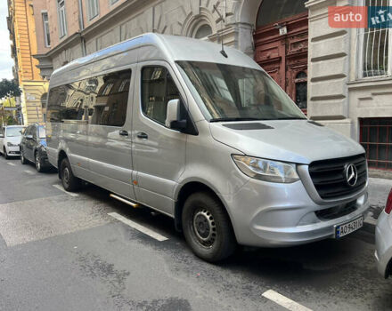 Серый Мерседес Sprinter, объемом двигателя 2.14 л и пробегом 299 тыс. км за 64999 $, фото 4 на Automoto.ua