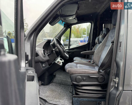 Сірий Мерседес Sprinter, об'ємом двигуна 2.99 л та пробігом 249 тис. км за 49999 $, фото 33 на Automoto.ua