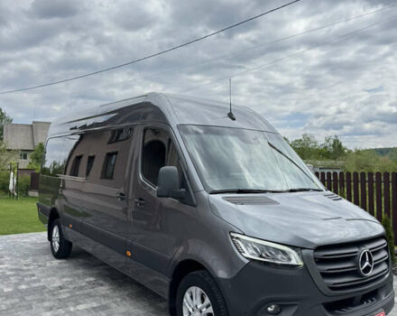 Серый Мерседес Sprinter, объемом двигателя 2.99 л и пробегом 190 тыс. км за 55900 $, фото 3 на Automoto.ua