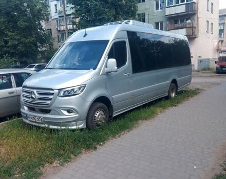 Серый Мерседес Sprinter, объемом двигателя 2.99 л и пробегом 1 тыс. км за 100000 $, фото 9 на Automoto.ua