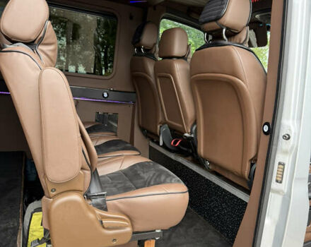 Сірий Мерседес Sprinter, об'ємом двигуна 2.99 л та пробігом 387 тис. км за 70872 $, фото 25 на Automoto.ua