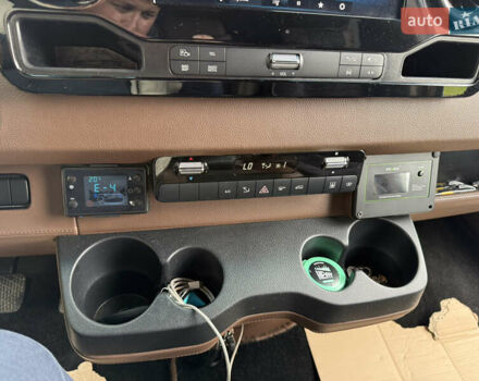Сірий Мерседес Sprinter, об'ємом двигуна 2.99 л та пробігом 387 тис. км за 70872 $, фото 39 на Automoto.ua
