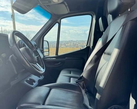 Серый Мерседес Sprinter, объемом двигателя 2.99 л и пробегом 398 тыс. км за 62401 $, фото 2 на Automoto.ua