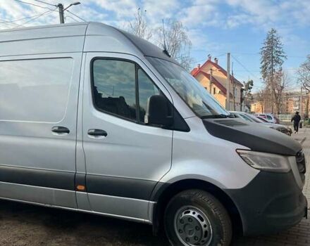 Серый Мерседес Sprinter, объемом двигателя 2.99 л и пробегом 398 тыс. км за 62401 $, фото 3 на Automoto.ua