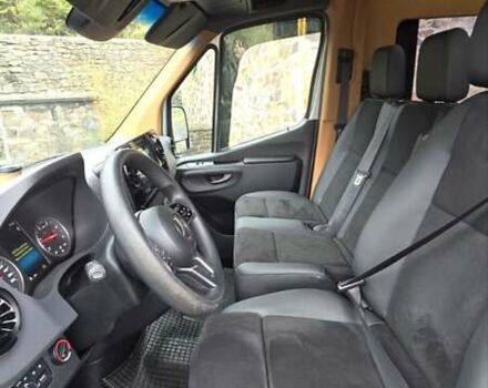 Серый Мерседес Sprinter, объемом двигателя 2.14 л и пробегом 500 тыс. км за 39500 $, фото 9 на Automoto.ua