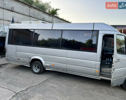 Сірий Мерседес Sprinter, об'ємом двигуна 2.87 л та пробігом 700 тис. км за 9800 $, фото 1 на Automoto.ua