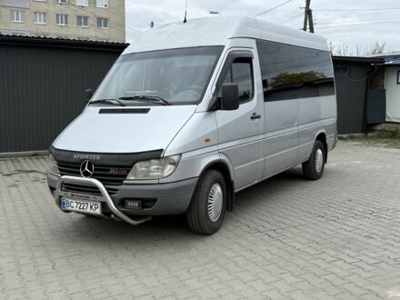 Серый Мерседес Sprinter, объемом двигателя 2.1 л и пробегом 670 тыс. км за 11800 $, фото 1 на Automoto.ua