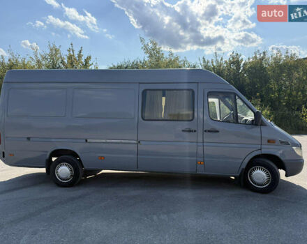 Серый Мерседес Sprinter, объемом двигателя 2.69 л и пробегом 450 тыс. км за 9500 $, фото 1 на Automoto.ua