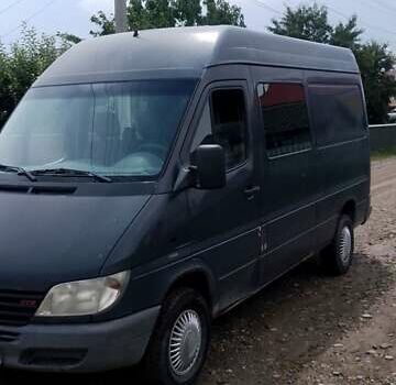Серый Мерседес Sprinter, объемом двигателя 2.15 л и пробегом 455 тыс. км за 6500 $, фото 1 на Automoto.ua
