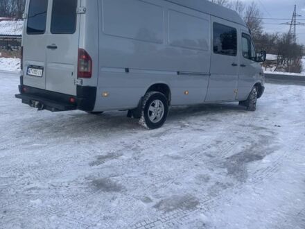 Серый Мерседес Sprinter, объемом двигателя 2.7 л и пробегом 825 тыс. км за 10005 $, фото 1 на Automoto.ua
