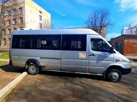 Серый Мерседес Sprinter, объемом двигателя 2.1 л и пробегом 580 тыс. км за 9300 $, фото 1 на Automoto.ua