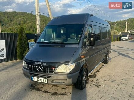 Серый Мерседес Sprinter, объемом двигателя 2.7 л и пробегом 600 тыс. км за 10200 $, фото 1 на Automoto.ua