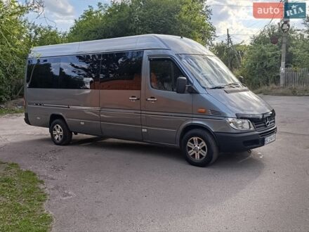 Серый Мерседес Sprinter, объемом двигателя 2.7 л и пробегом 600 тыс. км за 8999 $, фото 1 на Automoto.ua