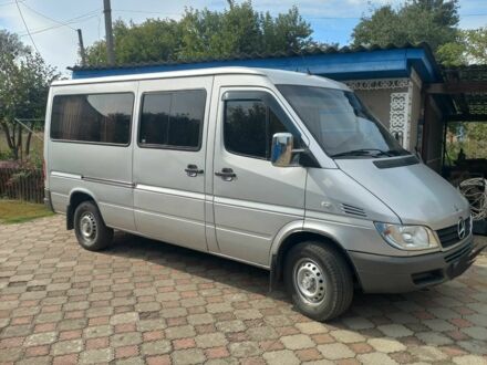 Серый Мерседес Sprinter, объемом двигателя 2.2 л и пробегом 800 тыс. км за 8700 $, фото 1 на Automoto.ua