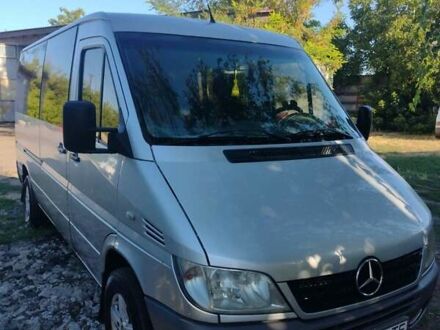 Мерседес Sprinter 2003 у Кривому Розі на Automoto.ua Сірий Мерседес Sprinter, об'ємом двигуна 2.15 л та пробігом 64 тис. км за 9000 $, фото 1 на Automoto.ua
