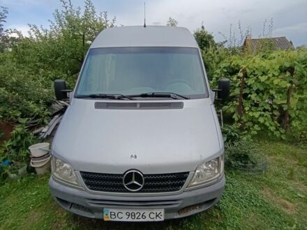 Серый Мерседес Sprinter, объемом двигателя 0 л и пробегом 500 тыс. км за 4800 $, фото 1 на Automoto.ua