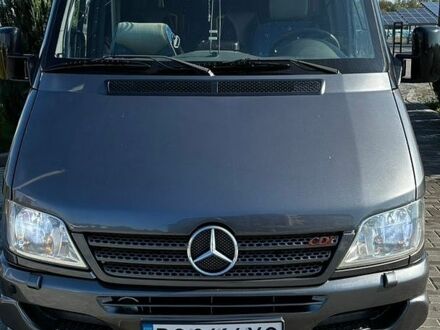 Серый Мерседес Sprinter, объемом двигателя 2.7 л и пробегом 400 тыс. км за 25000 $, фото 1 на Automoto.ua