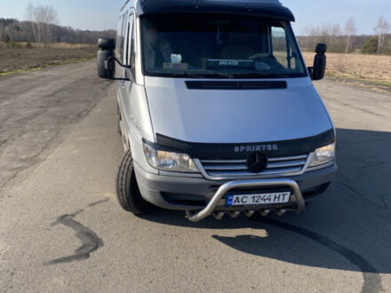 Серый Мерседес Sprinter, объемом двигателя 2.15 л и пробегом 686 тыс. км за 7500 $, фото 1 на Automoto.ua