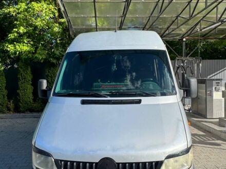 Серый Мерседес Sprinter, объемом двигателя 2.7 л и пробегом 600 тыс. км за 8999 $, фото 1 на Automoto.ua