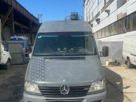 Сірий Мерседес Sprinter, об'ємом двигуна 2.1 л та пробігом 500 тис. км за 7989 $, фото 1 на Automoto.ua