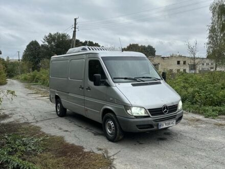 Мерседес Sprinter 2003 в Корце на Automoto.ua Серый Мерседес Sprinter, объемом двигателя 2.7 л и пробегом 744 тыс. км за 10300 $, фото 1 на Automoto.ua