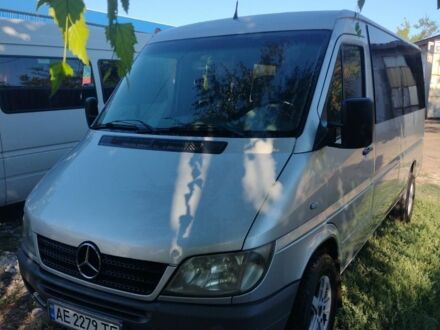 Мерседес Sprinter 2003 в Кривом Роге на Automoto.ua Серый Мерседес Sprinter, объемом двигателя 2.1 л и пробегом 60 тыс. км за 8000 $, фото 1 на Automoto.ua