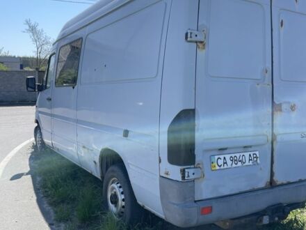 Серый Мерседес Sprinter, объемом двигателя 2.7 л и пробегом 500 тыс. км за 3550 $, фото 1 на Automoto.ua