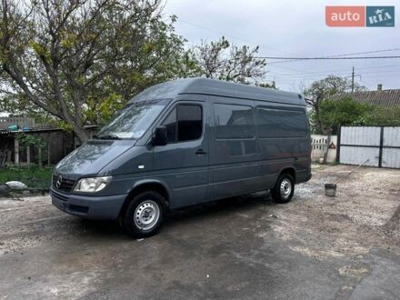 Серый Мерседес Sprinter, объемом двигателя 2.15 л и пробегом 400 тыс. км за 10000 $, фото 1 на Automoto.ua