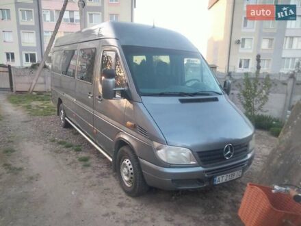 Мерседес Sprinter 2003 в Ивано-Франковске на Automoto.ua Серый Мерседес Sprinter, объемом двигателя 2.2 л и пробегом 400 тыс. км за 8200 $, фото 1 на Automoto.ua