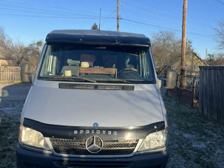 Серый Мерседес Sprinter, объемом двигателя 2.15 л и пробегом 328 тыс. км за 9800 $, фото 1 на Automoto.ua