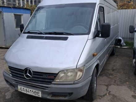 Серый Мерседес Sprinter, объемом двигателя 0 л и пробегом 500 тыс. км за 8500 $, фото 1 на Automoto.ua