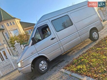 Мерседес Sprinter 2004 у Чернівцях на Automoto.ua Сірий Мерседес Sprinter, об'ємом двигуна 2.7 л та пробігом 850 тис. км за 6500 $, фото 1 на Automoto.ua