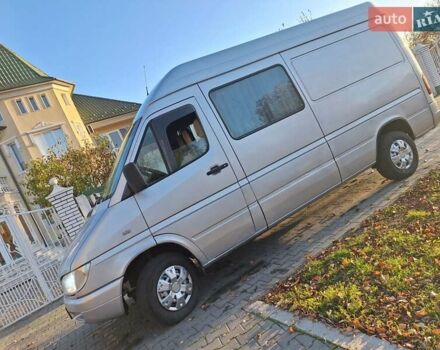 Мерседес Sprinter 2004 у Чернівцях на Automoto.ua Сірий Мерседес Sprinter, об'ємом двигуна 2.7 л та пробігом 850 тис. км за 6500 $, фото 1 на Automoto.ua