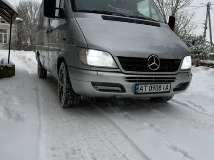 Серый Мерседес Sprinter, объемом двигателя 2.7 л и пробегом 430 тыс. км за 11500 $, фото 1 на Automoto.ua